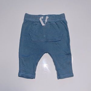 Carter’s 100% Cotton blue pants, size 3M